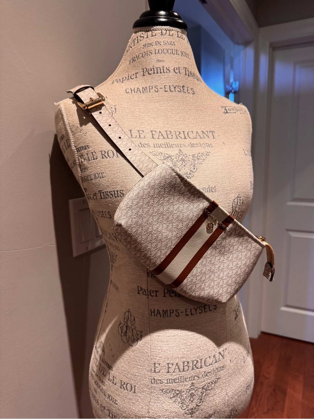Michael Kors Vanilla/Brown Signature Crossbody Belt Bag (small)